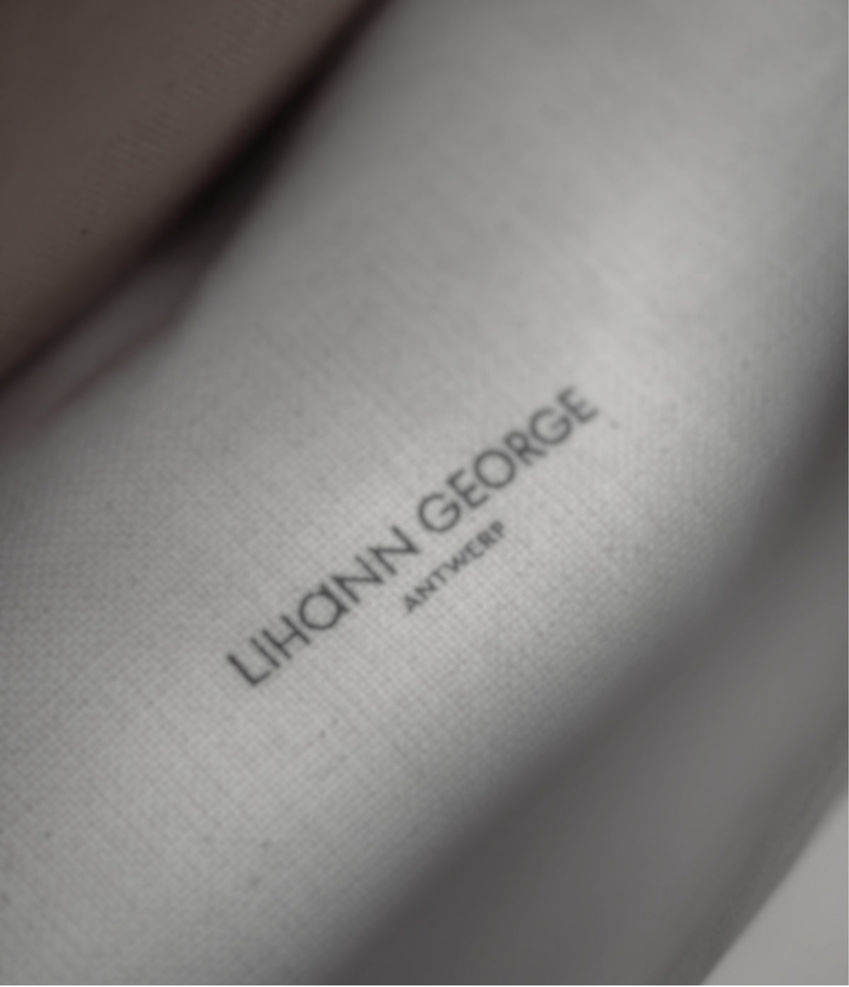LIHANN GEORGE | Sculptural Leather Bags, Designed in Antwerp