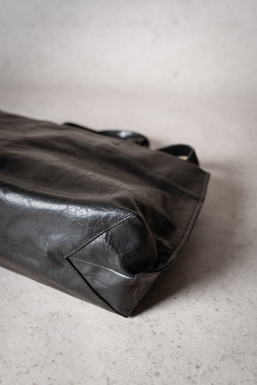 ELLI | Crushed Grain | Black