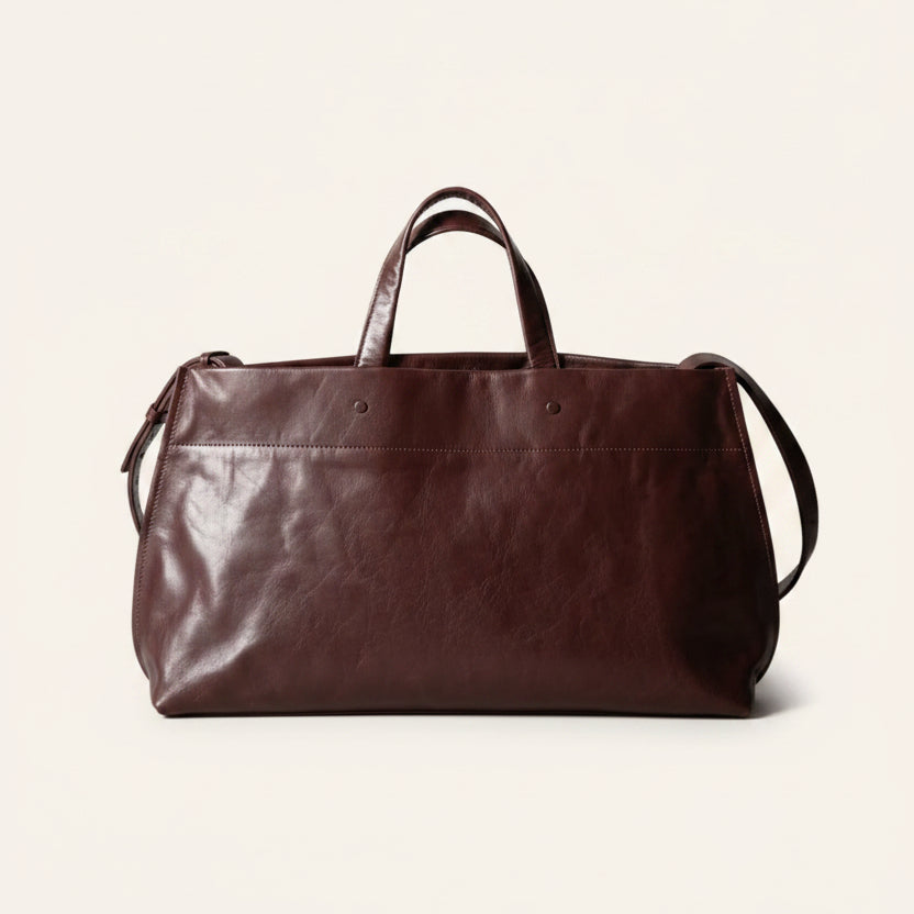 Seasonless leather bags with clean, sculptural shapes.