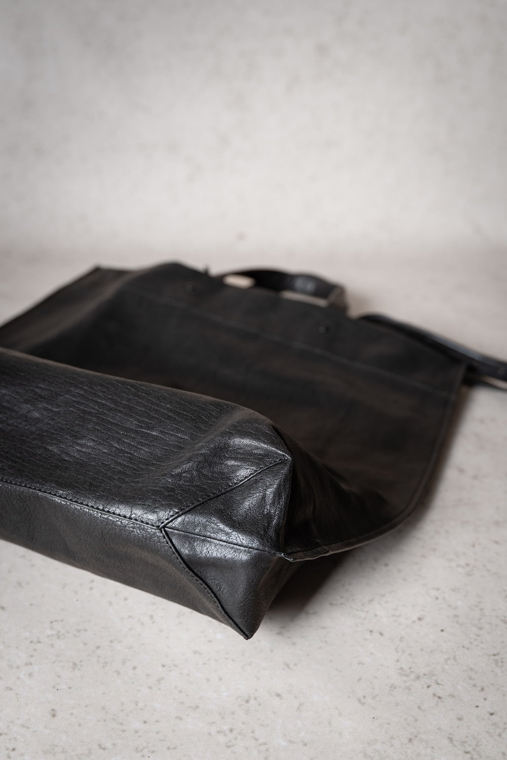 JANI | Matte Natural Grain | Burnished Cognac