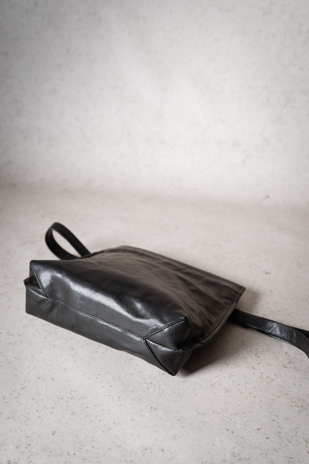 SIENI | Crushed Grain | Black