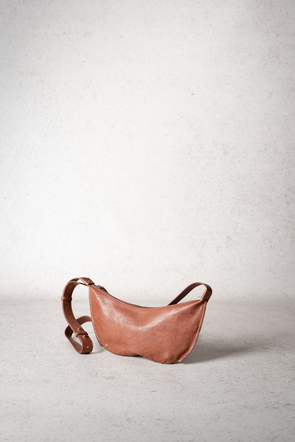 BANI | Matte Natural Grain | Burnished Cognac