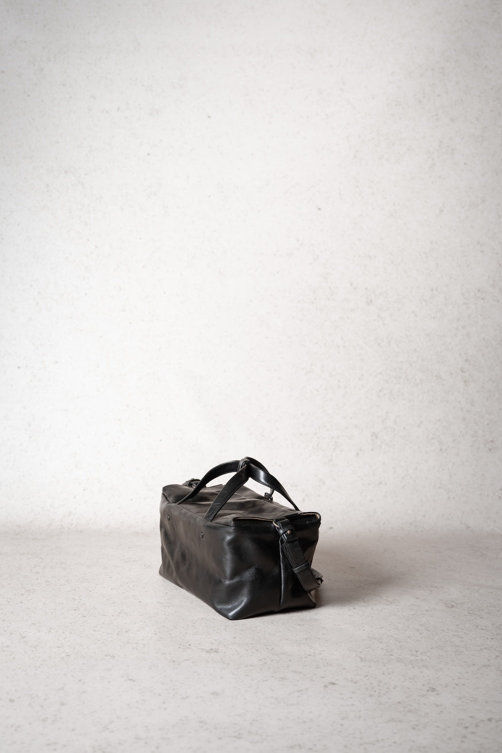 LILI | Crushed Grain | Black