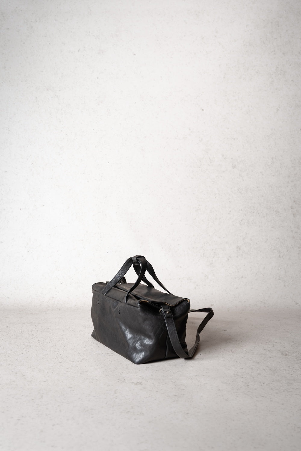LILI | Crushed Grain | Black