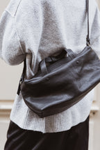 LILI | Matte Natural Grain | Slate Black
