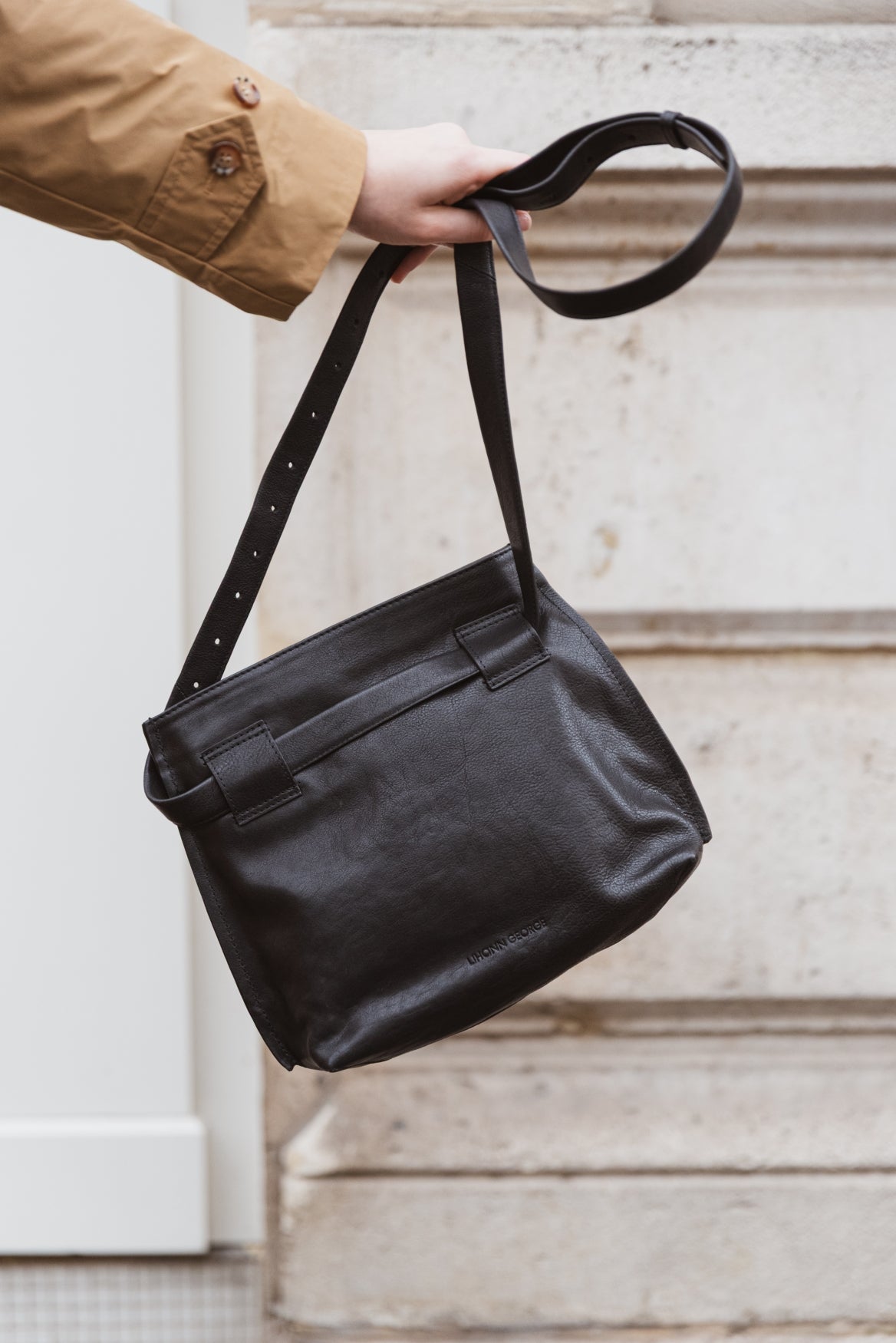 SIENI | Matte Natural Grain | Slate Black